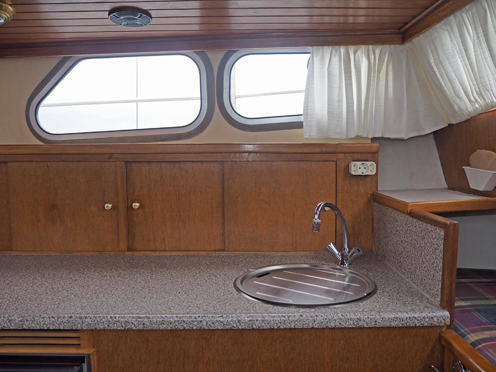 Cabin en avant, H&eacute;bergements